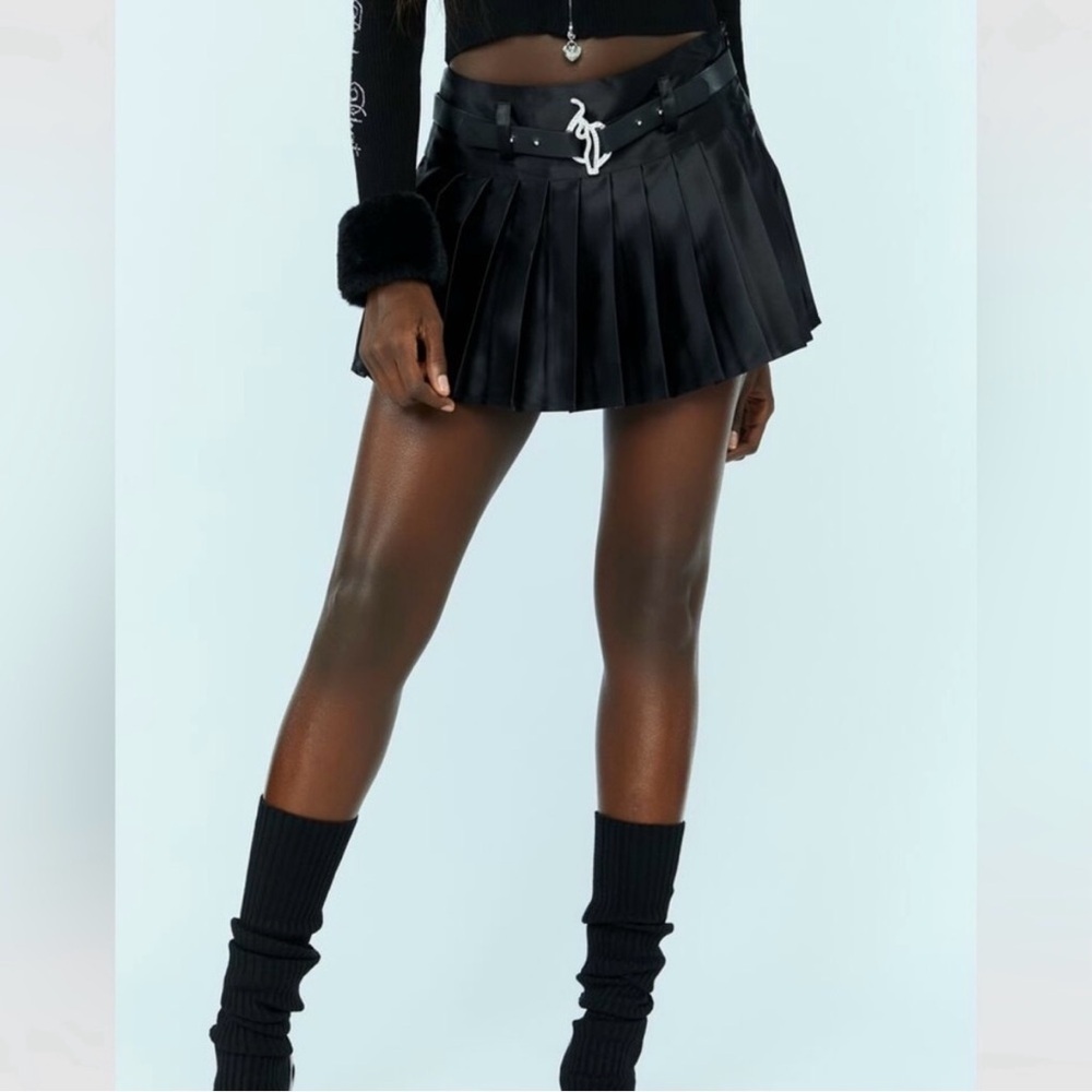 Baby Phat x Forever 21 Skirt Pleated Mini Satin Jeweled Belt Y2K Black Sz XS